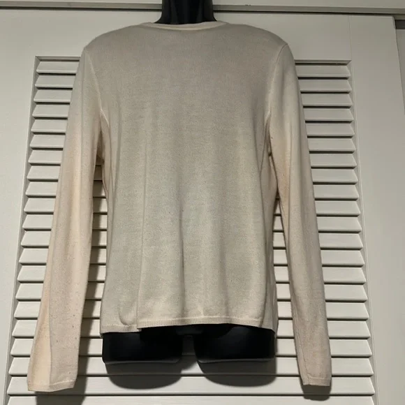 RALPH LAUREN | 100% cashmere crewneck sweater in cream, size medium - Picture 2 of 6